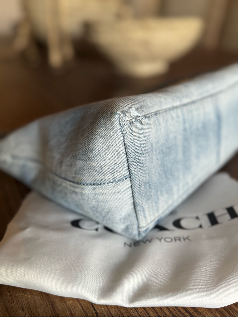 Coach Laurel bag in Loved Denim - Picture 8 of 9